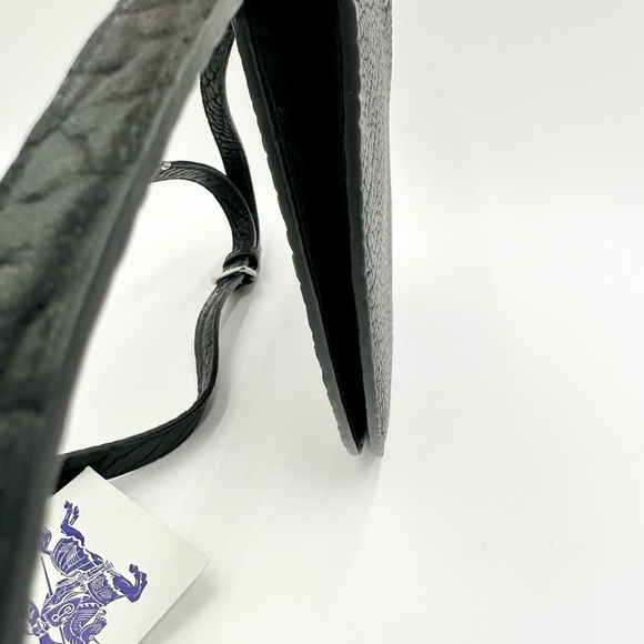 GIFTED Burberry Chess leather minibag - Picture 3 of 9